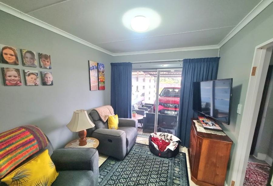 3 Bedroom Property for Sale in Paradise Beach Eastern Cape